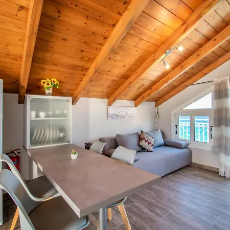 Διαμέρισμα Amore Beachfront Apt *